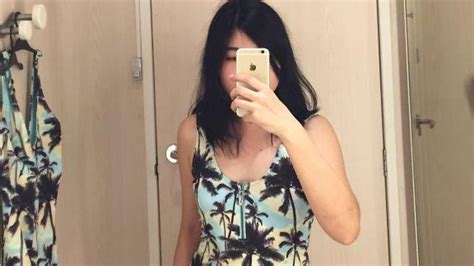 Womans Change Room Swimsuit Selfie Goes Viral The Advertiser