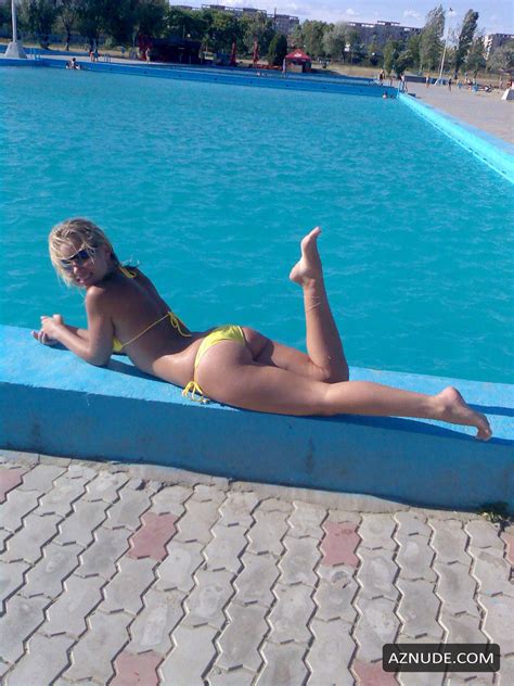 Browse Randomly Sorted Images Page Aznude