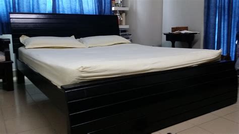 Double mattresses are by far our most popular sized mattress, measuring 4'6 x 6'3 (135 cm x 190 cm). Double bed (king size/Queen size with mattress), IKEA show ...