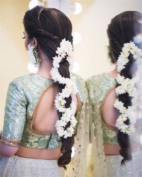 8 Gorgeous Indian Hairstyles With Gajra For Everyone