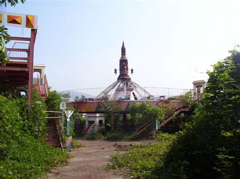 Okpo Land South Koreas Abandoned Amusement Park 12 Pics