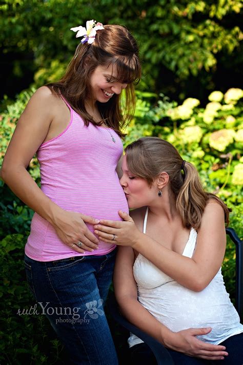 pregnant sisters best friends maternity shoot bump to bump pregnant best friends