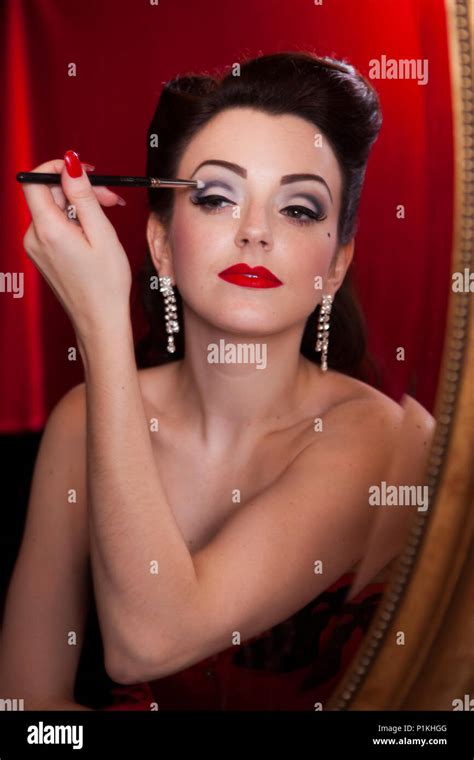 Strip Tease High Resolution Stock Photography And Images Alamy