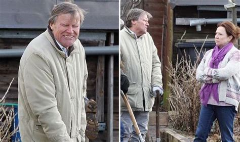 Love Blossoms For Coronation Streets Roy Cropper And Newcomer Cathy