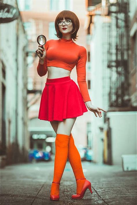 velma from scooby doo cosplay