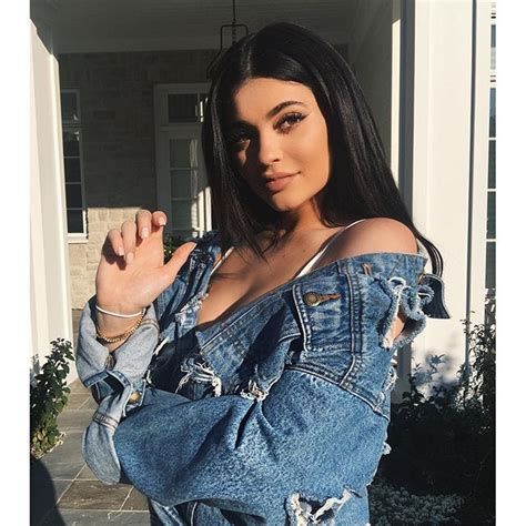 king kylie kyliejenner instagram profile photos and videos kendall e kylie jenner looks