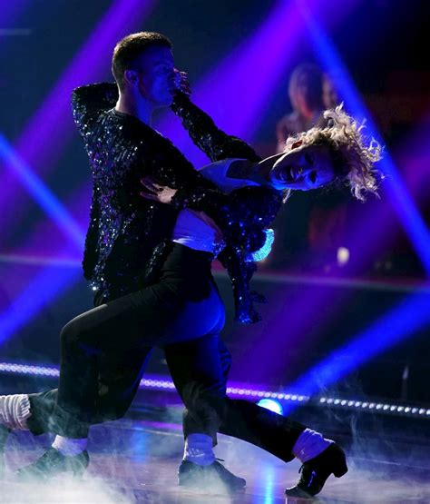 Bereits 2019 und 2020 konnten die fans des gepflegten gesellschaftstanzes schon diesem besonderen wettbewerb beiwohnen. Let's dance Profi-Challenge 2020 Meinung, Kritik: Nacht ...