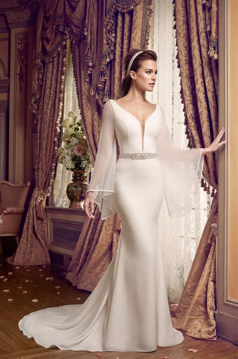 40 Swoon Worthy Long Sleeve Wedding Dresses Weddingsonline