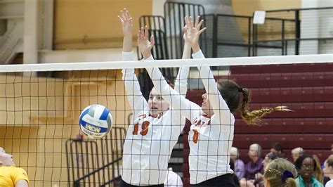 Volleyball Keeps Rolling With Road Sweep Of Belhaven University Of Texas At Dallas Athletics