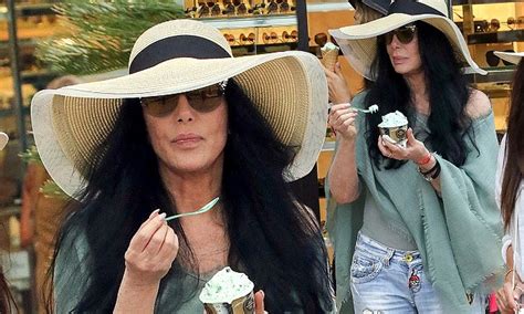 Cher 72 Cools Off With An Ice Cream In St Tropez