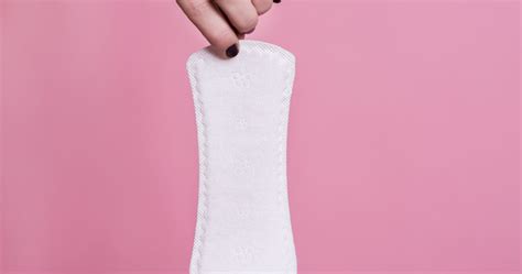 Reasons Why Your Period Might Stop If Youre Not Pregnant Huffpost