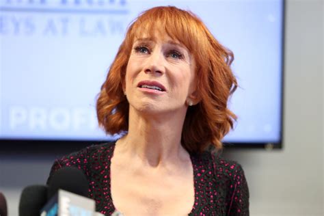 Kathy Griffin Photo Was Parody Of Trumps Megyn Kelly Dig Time