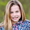 La principessa Charlotte di Cambridge compie 8 anni. Un nuovo ritratto ...