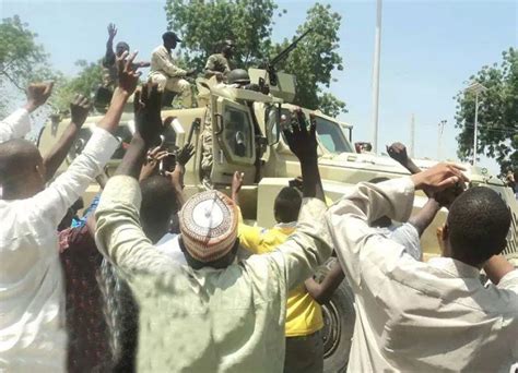 nigerian army rescues over 1000 boko haram hostages twitter