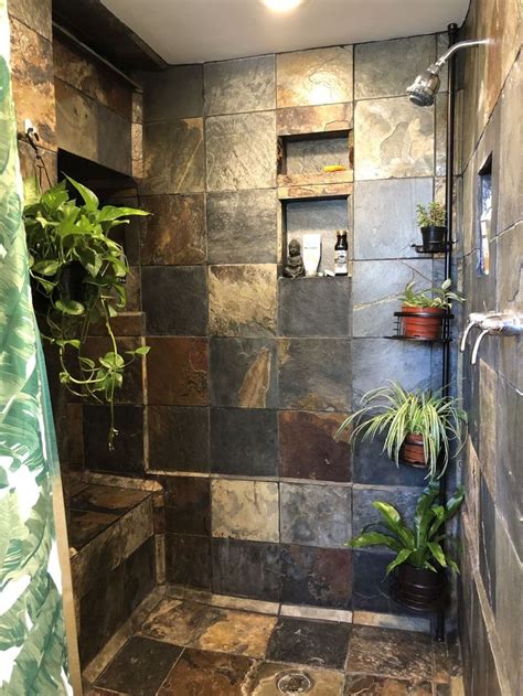 Who says beach decor is only fit for your vacation home? 33 The Best Jungle Bathroom Decor Ideas To Get a Natural ...