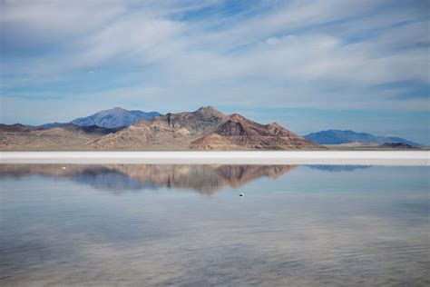Blue Skies Day Mountains Reflection Salt Salt Flats Serene Utah