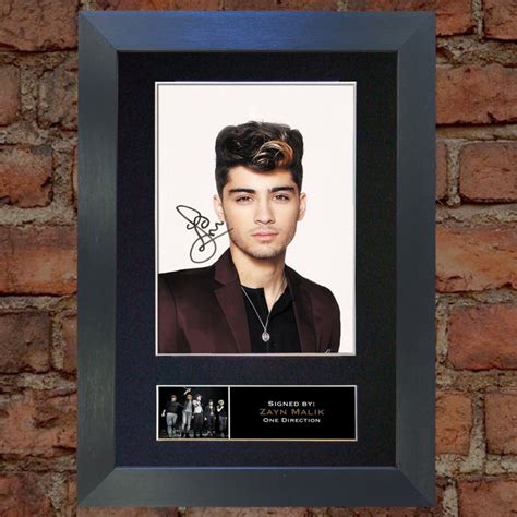 Zayn Malik Pre-Printed Autograph (One Direction)