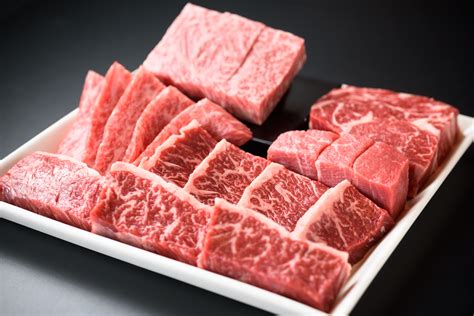お肉は全て28日間熟成（ウェットエイジング）肉専科 しんみや ウェブトク