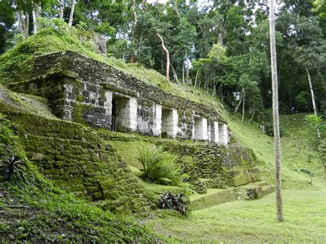 Parque Nacional Yaxhá Nakum Naranjo Tours Petén Guatemala