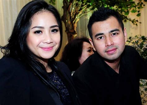 Yang paling romantis sih, cium kening juliansomadewa.com via juliansomadewa.com. Cium Kening, Raffi Ahmad dan Gigi Sudah Prawed - britisia.com
