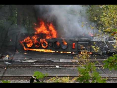 Leur fuite est très compliquée et dangereuse car ils sont au beau milieu de l'alaska, région aux conditions climatiques glaciales. Denzel is Unstoppable. Pics from the making of his latest ...