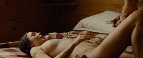 Naked Elizabeth Olsen In Oldboy I