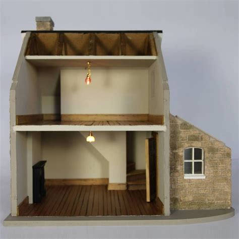 Hurstwood Cottage Dolls House Kit 112 Scale Bdh0512
