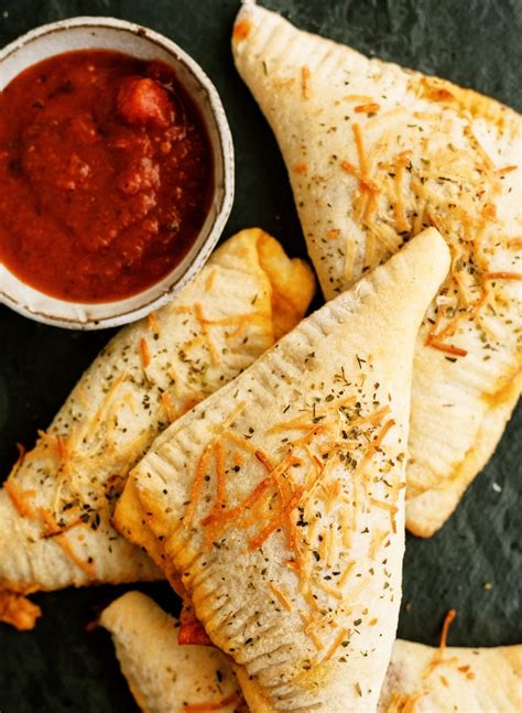 21 Easy Calzone Recipes Six Sisters Stuff