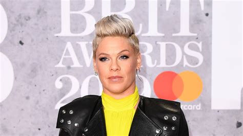 Pink Opens Up About Multiple Miscarriages One At Age 17 You Feel