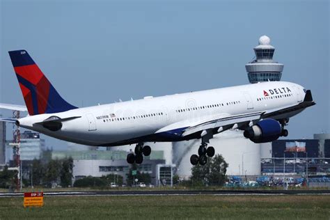 Delta Air Lines Plane Landing On Schiphol Airport Editorial Stock Image
