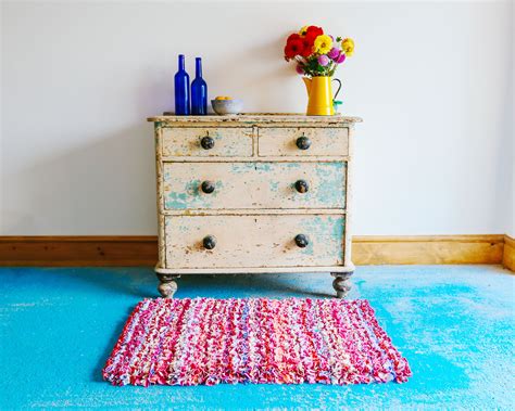 Recycle Your Fabric Scraps With Awesome Rag Rugging Handmade Rag Rug