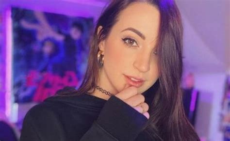 Gibi Asmr Net Worth Bio Age Husband Height Nationality Ethnicity Career