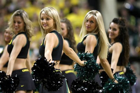 pin by espn sports on oregon ducks cheerleaders cheerleading outfits professional