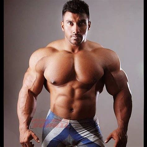 Indian Abs Bodybuilder Sangram Chougule ボディビル