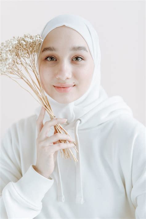 how to choose the right hijab for your face shape diakhalid medium