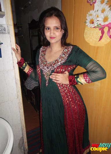 Amazing Beautiful Indian Wife Sonia Mysexycouple Com