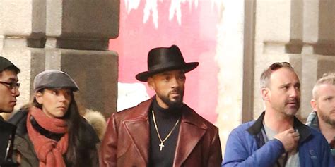Heres The First Look At Will Smith As Deadshot On The Set Of Suicide Squad Huffpost