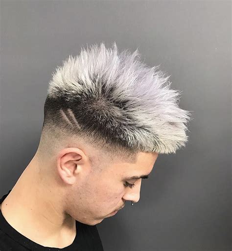 Barber Life Barber Shop Pelo Color Gris Hair Color And Cut Living At Home Dandelion Hair