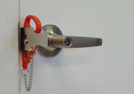 My drive side door lock is acting up on me, i'm pretty sure it is the actuator, who ever posted the diy to replace it, if you still have it can you please post it back up? DIY hotel door lock | Cool Kaboodle
