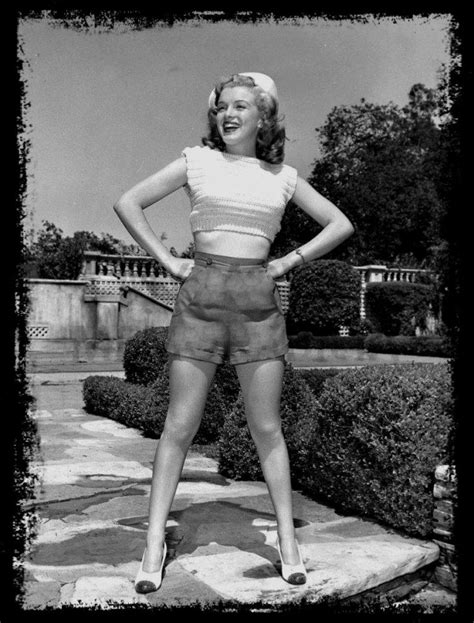 Taille Maryline Monroe