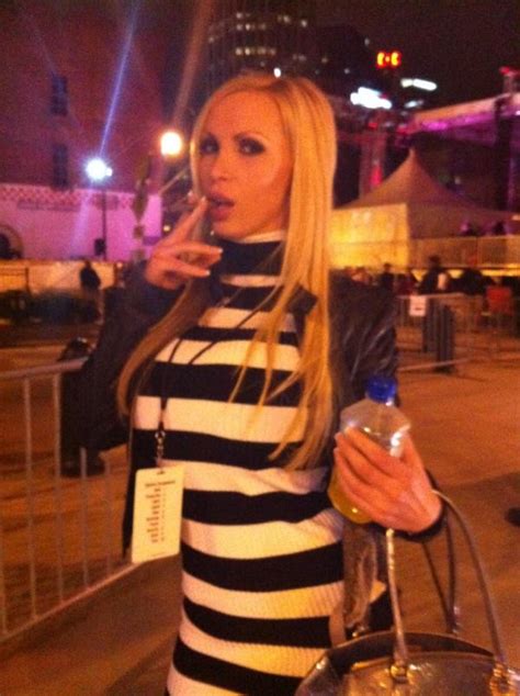 The Dirty Blonde Nikki Benz Smokes A Cigar The Cigarmonkeys