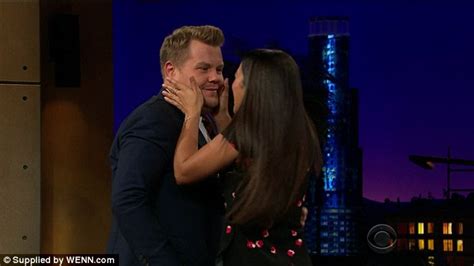 Jane The Virgins Gina Rodriguez Punches James Corden In The Face On