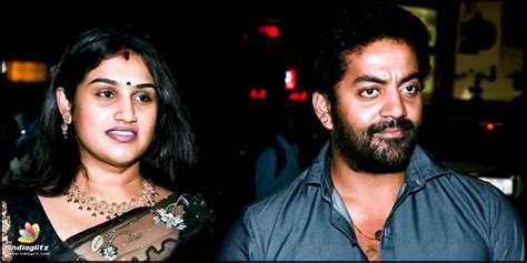 Here is a video on biggboss 3 contestant vanitha vijayakumar's family tree. Robert's shocking statement on Vanitha Vijayakumar affair ...