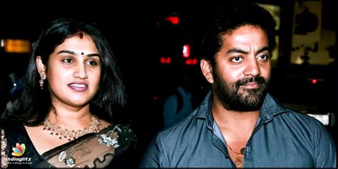 Actor vijayakumar family members wife, son arun vijay, daughters vanitha, preetha hari, sridevi vanitha vijayakumar is an indian film actress, who has appeared in tamil, malayalam, and telugu. Robert's shocking statement on Vanitha Vijayakumar affair ...