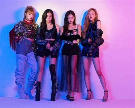 The album is a compilation of every song released by blackpink at the time. BLACKPINK、日本語バージョン全9曲を収録した1stフルアルバム「BLACKPINK IN YOUR AREA ...