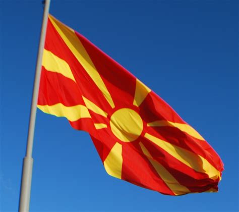 State and war flag and civil ensign (from 5 oct 1995). Photo Junction: Macedonia Flag Photos