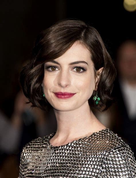 See more ideas about anne hathaway short hair, short hair styles, anne hathaway. Pin by Charani Kayina on Celeb - Anne Hathaway | Celebrity ...