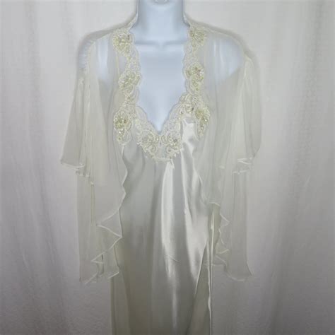 Vintage Peignoir Set White Nightgown By Val Mode Lingerie Shop Thrilling