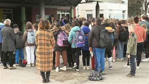 Une Minute De Silence Dans Les Lyc Es Et Coll Ges Pour L Enseignante