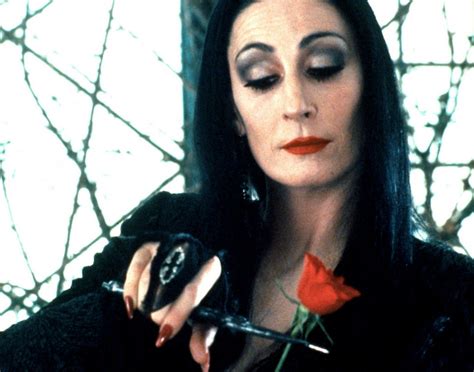 6 Quotes That Prove Morticia Addams Is A Feminist Queen Who Has It All